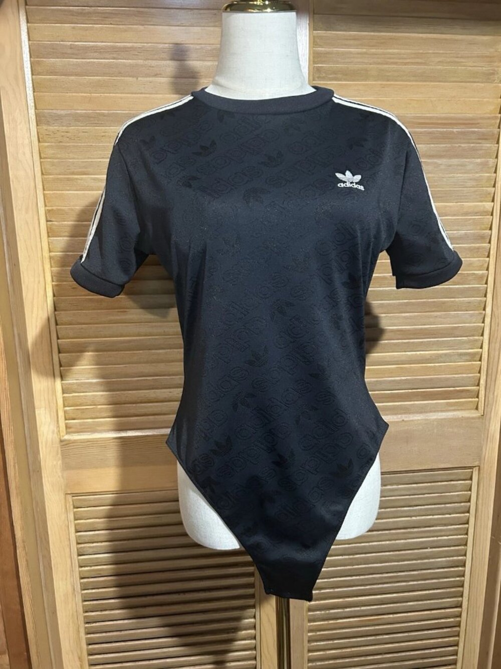 adidas Originals Women’s Black/White Logo Stretch Snap Bodysuit Crew Neck M